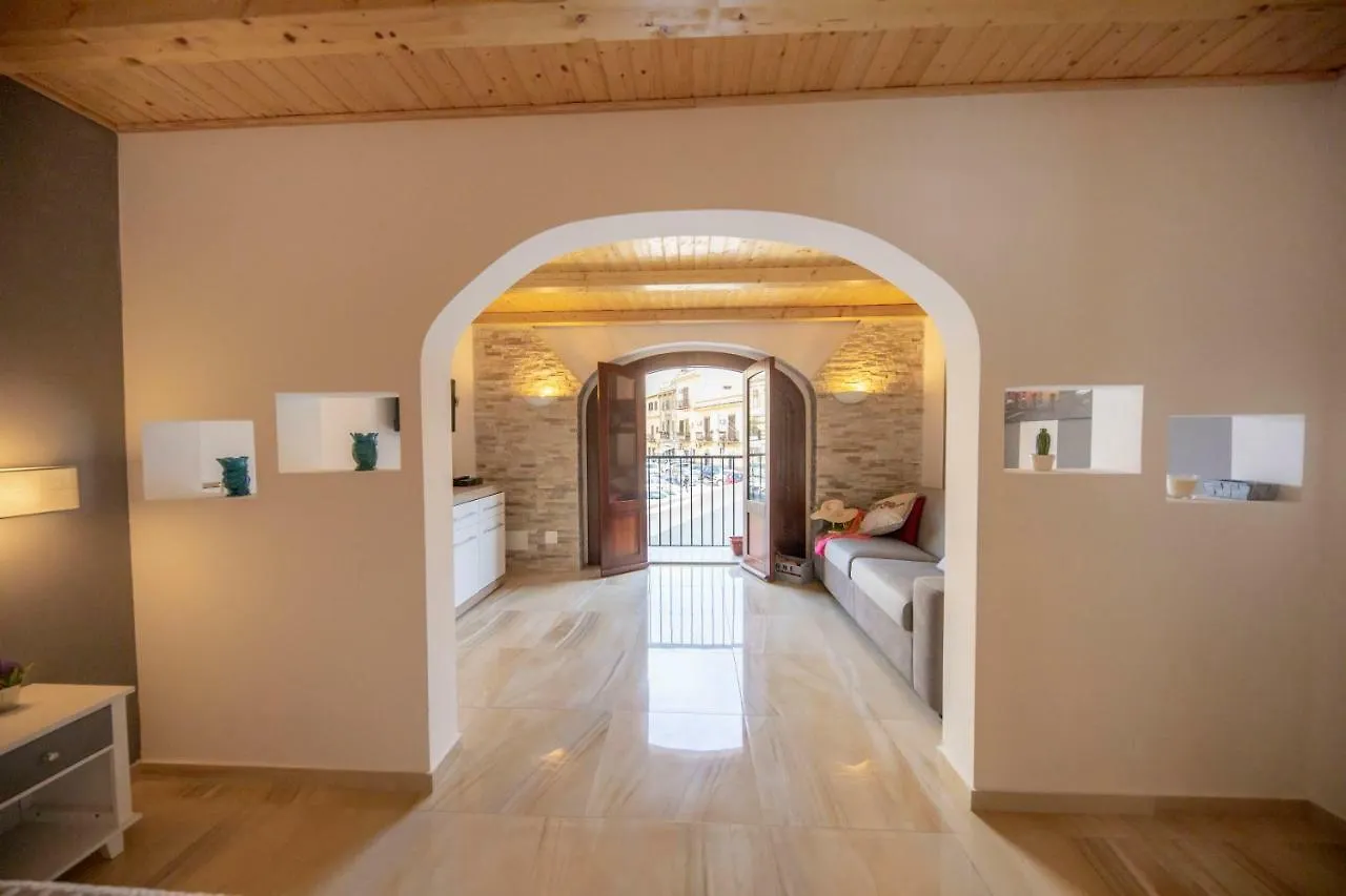 Donna Flavia - Casa Vacanze Centro Storico Palermo Apartment