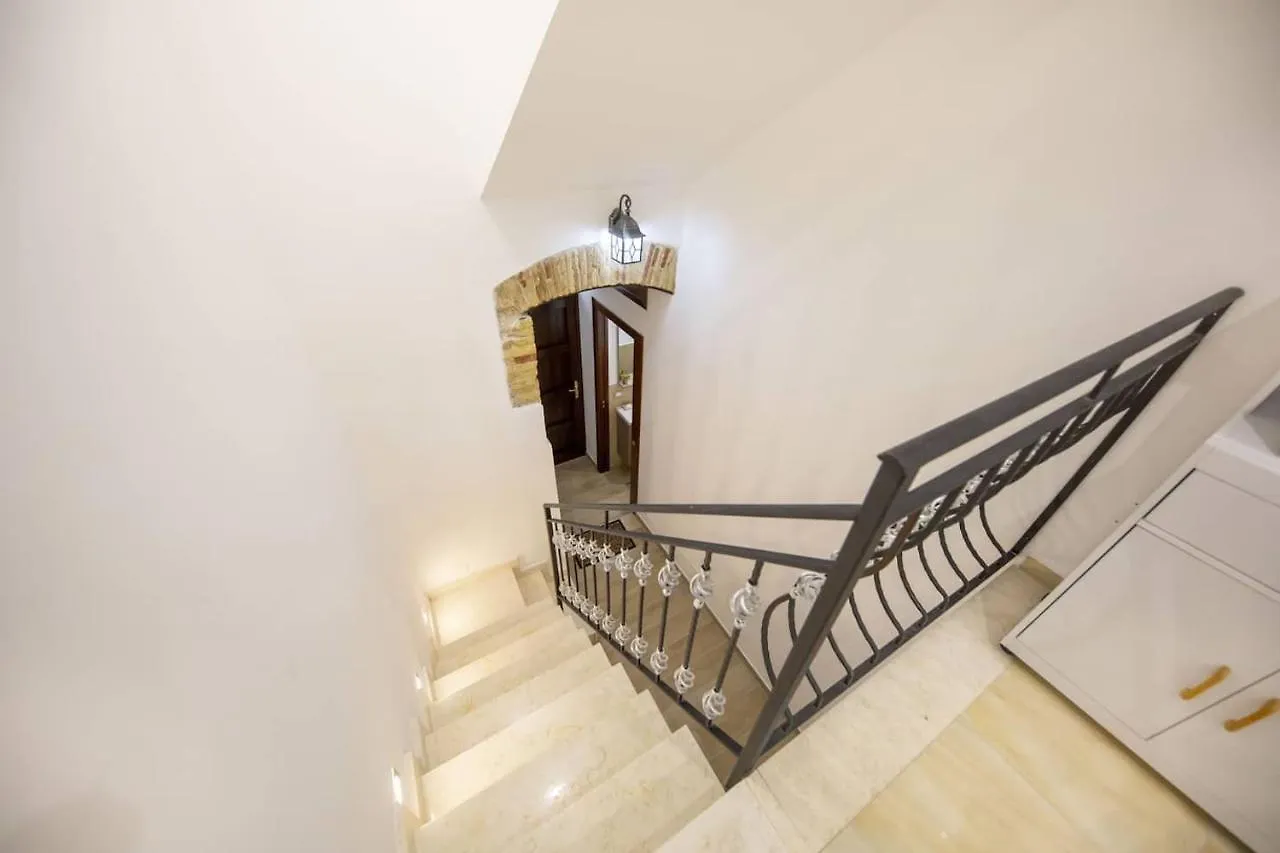 Donna Flavia - Casa Vacanze Centro Storico Palermo 0*,
